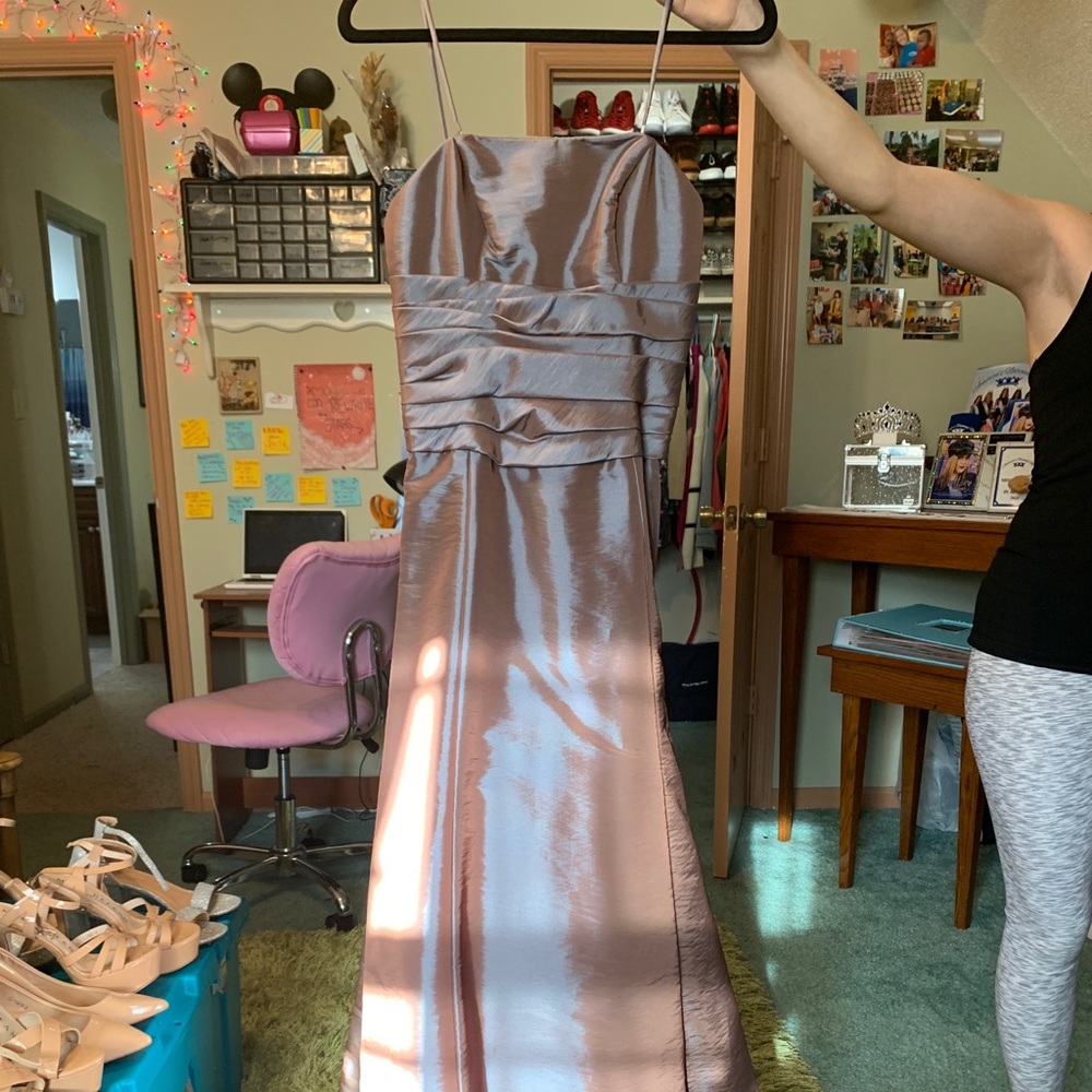 Beautiful pewter gown!!